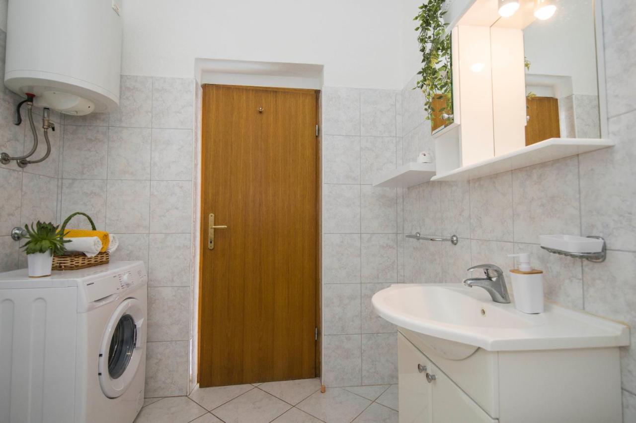 3 Bedroom Apartment Antonio Kaštela エクステリア 写真